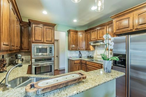 2810 John T Ln, Midlothian TX 76065-7044 exterior