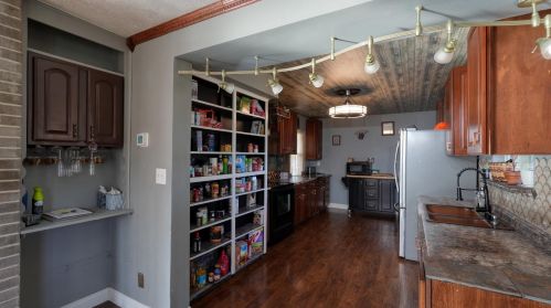 275 Willow Dr, Zanesville OH  43701-1252 exterior