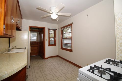 2128 58, Milwaukee WI 53219-1540 exterior