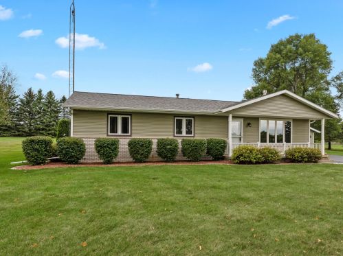 1044 Union Rd, Manitowoc WI 54220-9451 exterior