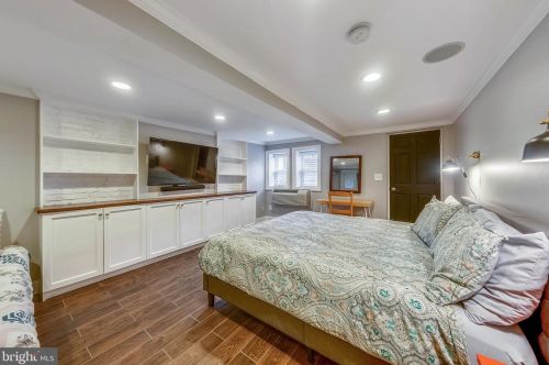 1826 18th St, Washington DC 20009-1707 exterior