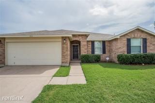 1416 Blazing Star Trl, Burleson TX  76028-2575 exterior