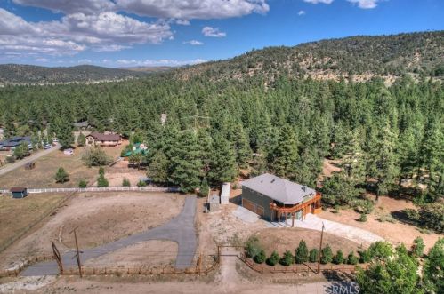 1178 Ln, Big Bear City CA  92314 exterior