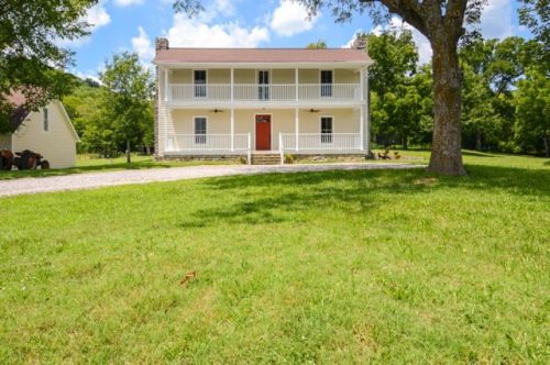 2765 Sanford Rd, Nolensville, TN 37135-7433
