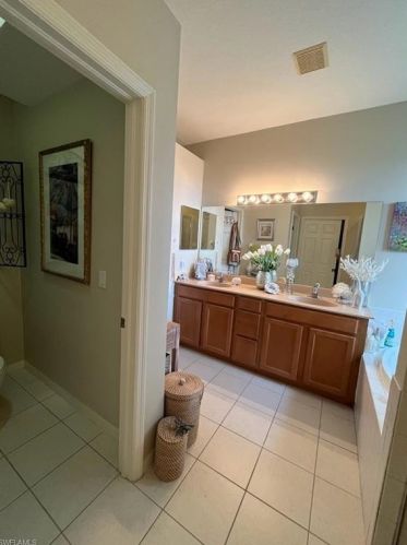 10620 Sir Michaels Place Dr, Bonita Springs FL  34135-0704 exterior