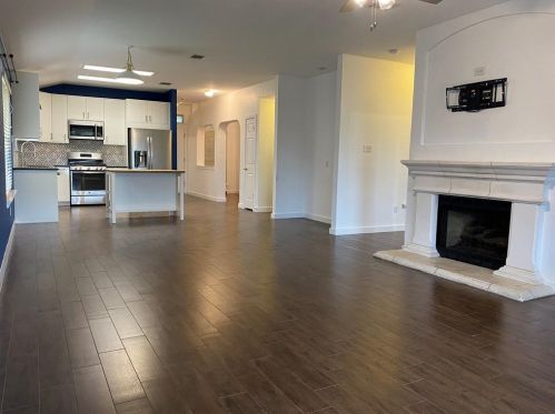 4401 Columbine Dr, Austin, TX 78727-2606