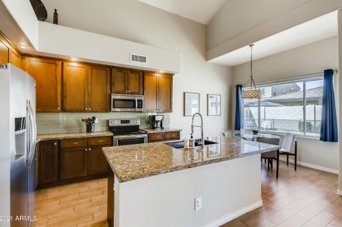 16234 1st Dr, Phoenix AZ 85021-5670 exterior