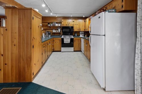 174 Page Rd, Ellsworth NH  03223-5422 exterior