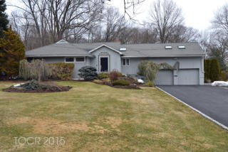 18 Crestwood Pl, Hillsdale, NJ 07642-1216