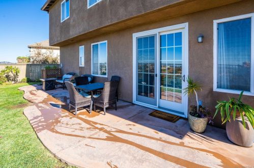 7608 Seattle Dr, La Mesa CA  91941-7892 exterior