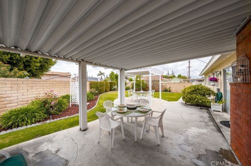 16457 Heathfield Dr, Whittier CA  90603-3203 exterior