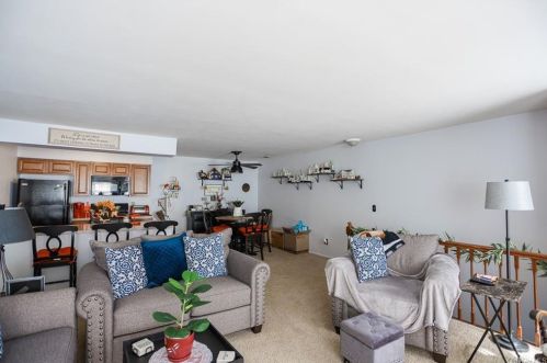 56 Homestead Village Dr, Warwick NY  10990-4213 exterior