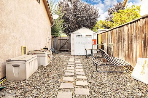 1741 Greger St, Valley Home CA 95361-8685 exterior