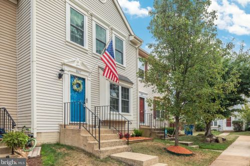 6637 Hunting Path Rd, Haymarket, VA 20169-2931