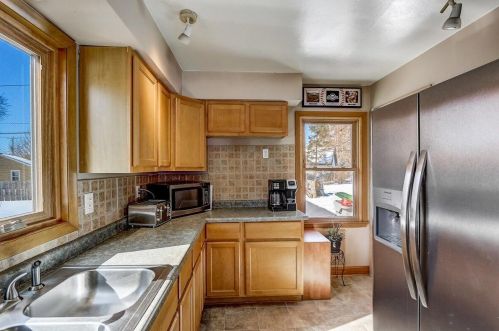 2729 94, Milwaukee WI 53222-4507 exterior