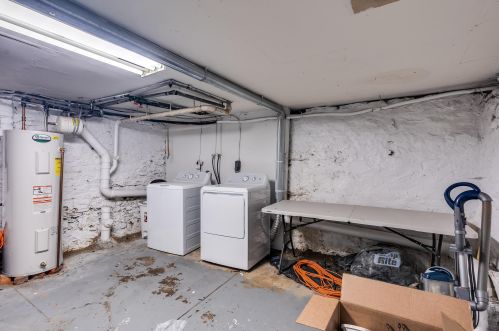 702 Pike St, Covington KY 41011-2126 exterior