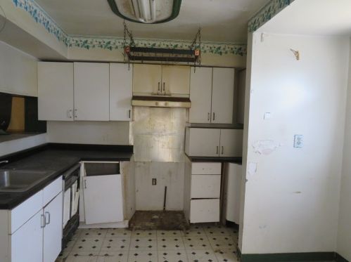 336 14th Ave, Whitaker PA  15120-1412 exterior