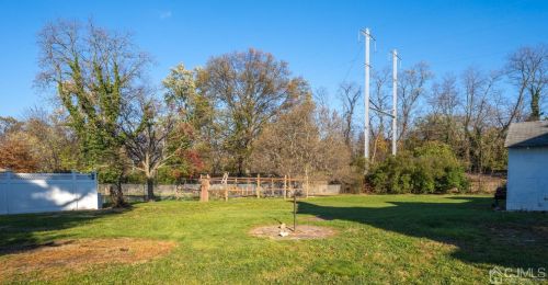 86 Freeman St, Woodbridge NJ  07095-3435 exterior