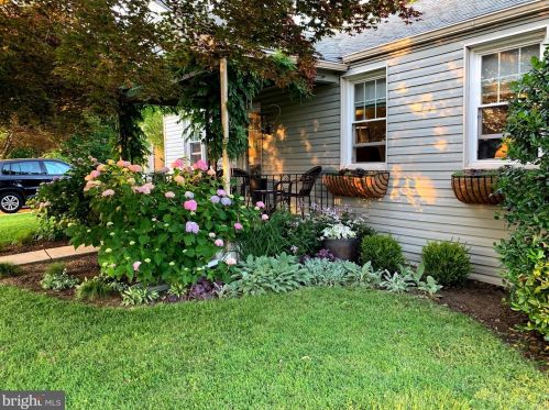 190 David Rd, Norristown, PA 19406-2525