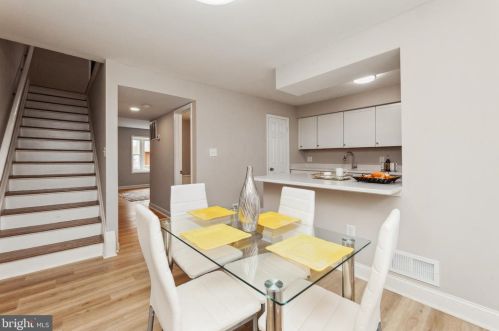 3442 Beale Ct, Woodbridge VA  22193-1702 exterior