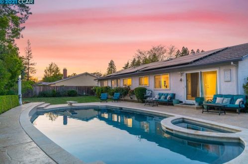 3778 Clear Springs Ct, Concord, CA 94518-1601