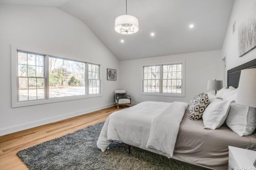 53 Winkle Point Dr, Northport NY  11768-1154 exterior