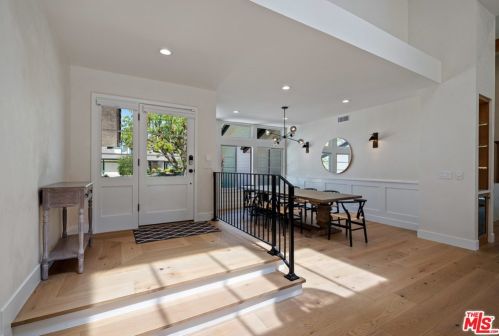 445 Sinaloa Rd, Simi Valley CA  93065-5430 exterior