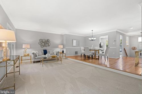 7863 Painted Daisy Dr, Springfield, VA 22152-3851