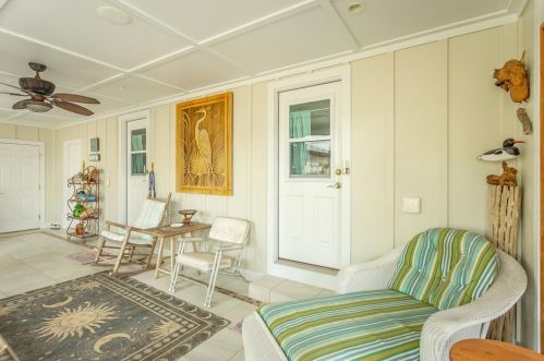 765 Gulf Bch Dr, Saint George Island FL  32328-3112 exterior