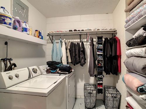 2425 Franklin Dr, Kissimmee FL 34744-2725 exterior