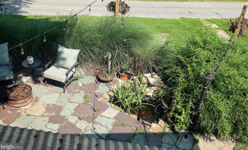 252 Redwood St, Hummelstown PA  17036-2619 exterior