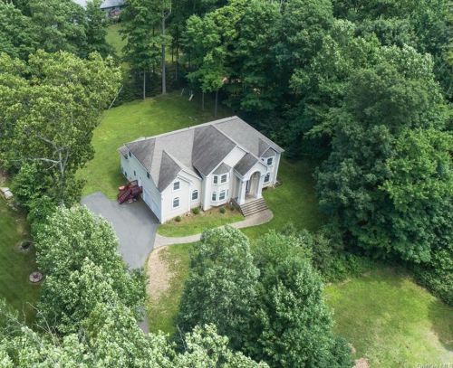 540 Route 306, Airmont, NY 10901-2109