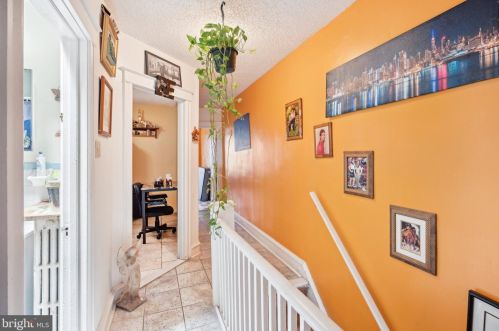 3948 Dungan St, Philadelphia PA 19124-5506 exterior