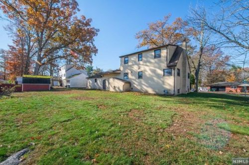 452 Rdg Rd, West Milford Lakes NJ  exterior