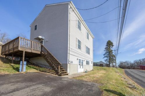 756-748 Brooks Rd, Middletown, CT 06457-5748