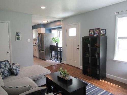 203 Gordon Ln, New Brighton, PA 15066-4023