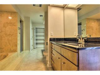 4 Chateau Magdelaine Dr, Kenner LA  70065-2027 exterior