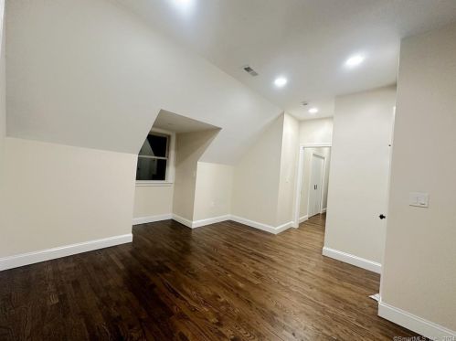 83 Becker Ave, Kensington CT  06037-1329 exterior
