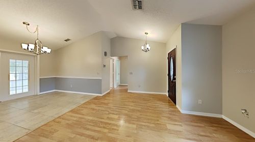 584 Oakwood Ave, Orange City FL  32763-4211 exterior