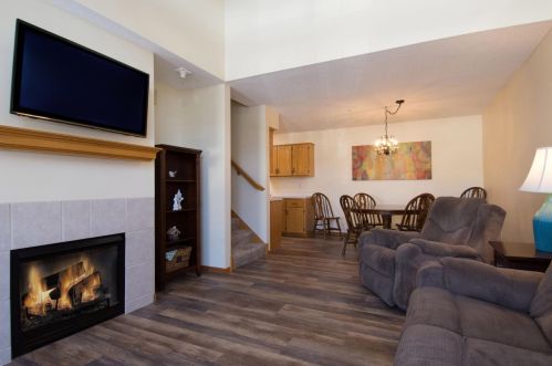 2012 103rd Ln, Minneapolis, MN 55433-4679
