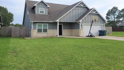 263 Mossy Meadow Dr, West Columbia, TX 77486-9693