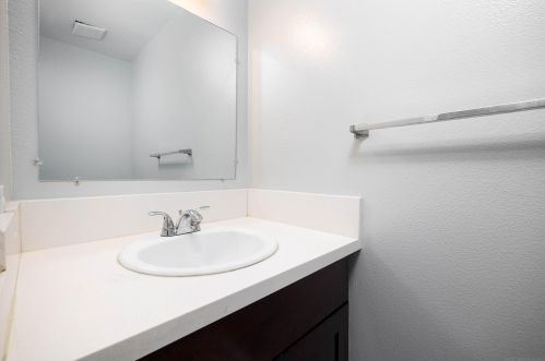 4825 Mahogany Vista Ln, San Diego CA  92102-6053 exterior