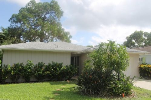 20 Rivard Rd, Naples, FL 34112-0226