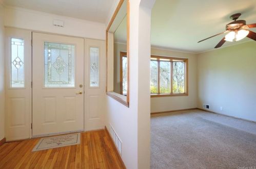 2340 Hawthorne Dr, Yorktown Hgts, NY 10598-3717