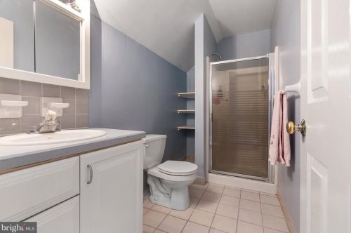 617 Grand Ave, Pittsburgh PA  19083-3224 exterior