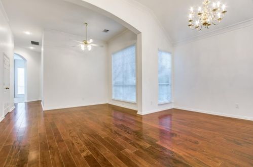 2614 Brighton Dr, Lewisville TX  75028-1463 exterior