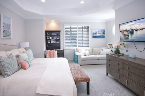 1 Belfort, Newport Beach CA  92657-1075 exterior