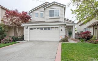 561 Almanor St, Petaluma, CA 94954-8573