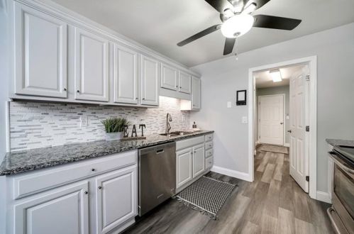 1023 Timberwood Dr, Beaver Falls PA 15010-1613 exterior