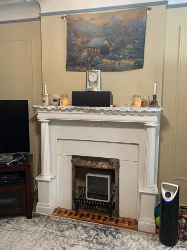 87-65 95th St, Jamaica NY  11421-2216 exterior